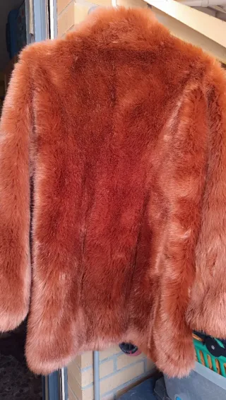 Abrigo de pelo marrón