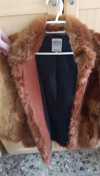 Abrigo de pelo marrón