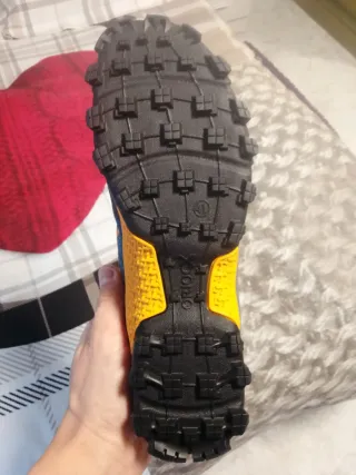 Zapatillas trail running Oriocx MalmoTalla 41.26cm