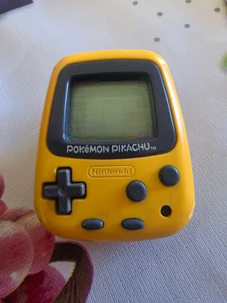 Tamagotchi Pokémon Pikachu Nintendo Amarillo