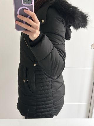 Chaqueta Zara Negra con Capucha