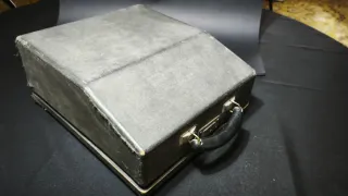 Máquina de escribir Olivetti Studio 46