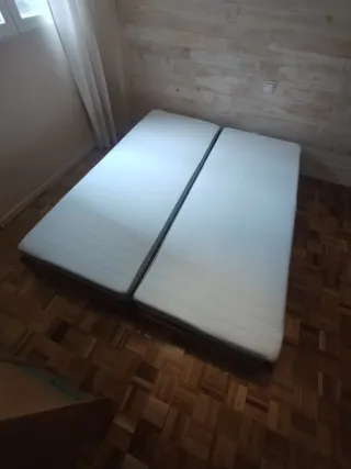 Camas apilables con colchón y cubre-colchones Ikea