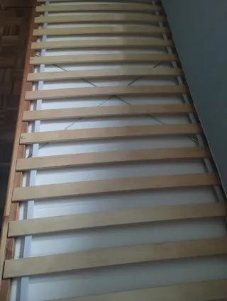 Camas apilables con colchón y cubre-colchones Ikea