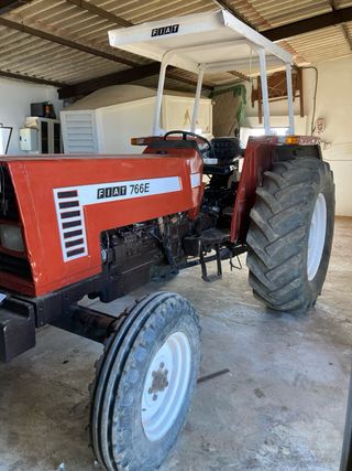 Tractor Fiat 766DT