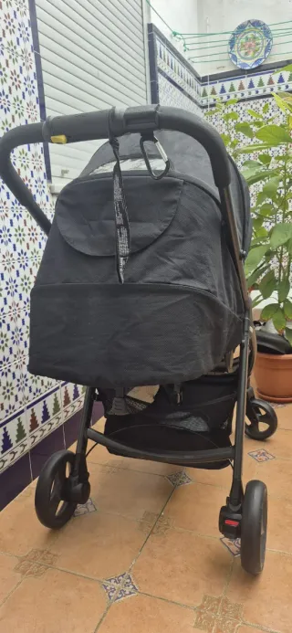 Carrito de paseo negro bebé marca mamas&papas