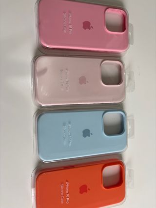 Cover iPhone 16 Pro Apple (4 Colori)