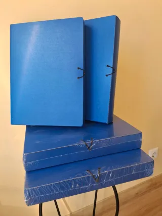 4 Carpetas Archivadoras Azul Grandes nuevas