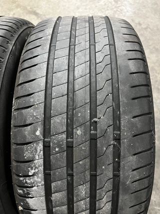 Neumáticos 235/45 R17 97Y
