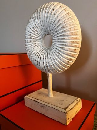 Escultura de madera Becara