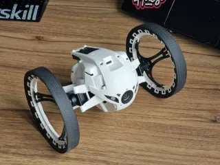 Parrot Jumping Sumo Minidrone - Funciona