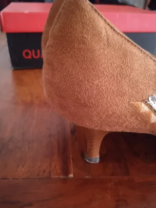 Zapatos Benini Marrones y Dorados con Lentejuelas