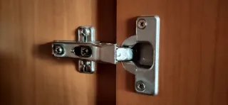 Armario ropero de madera