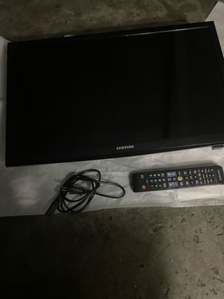 Samsung TV 24 Negra no tiene el pie