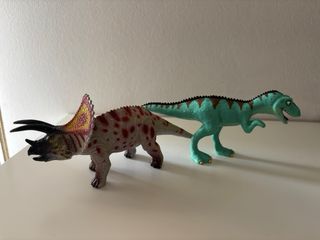 Pareja dinosaurios de juguete