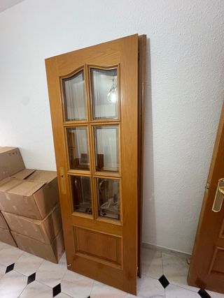 Puertas de comedor de madera con cristal