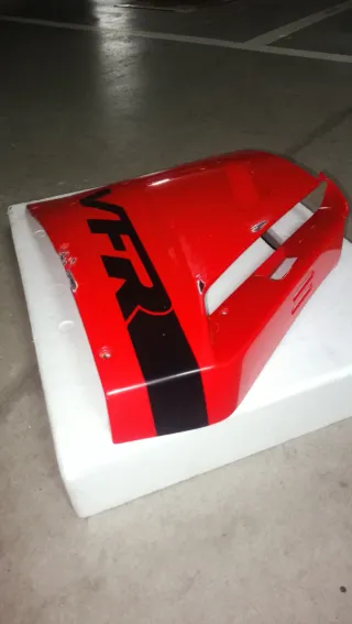 Carenado Izquierdo VFR750