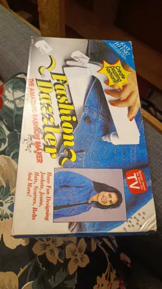 Applicatore borchie e strass