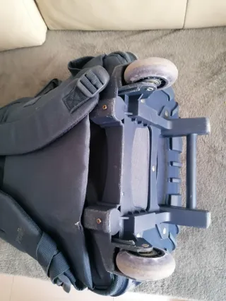 Mochila escolar con ruedas azul