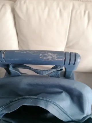 Mochila escolar con ruedas azul