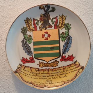 Plato heráldico apellido Rodríguez