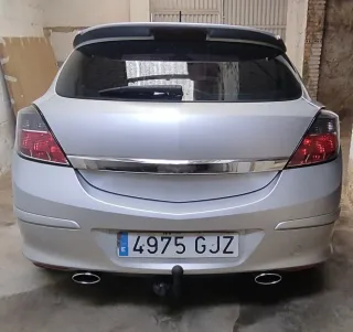 Opel Astra GTC Sport 1.9 CDti 120