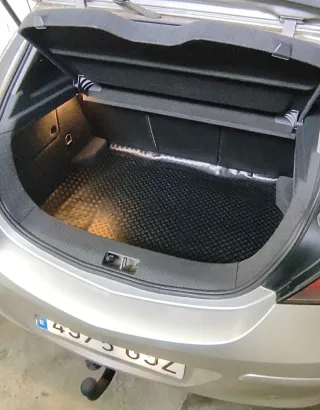 Opel Astra GTC Sport 1.9 CDti 120