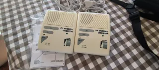 Se venden dos intercomunicadores inalámbricos FM.