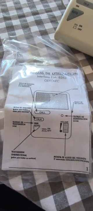 Se venden dos intercomunicadores inalámbricos FM.