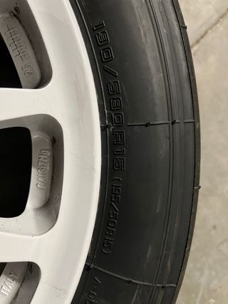 Neumáticos Slicks R15