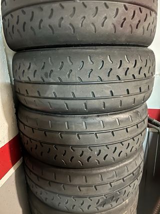 Neumáticos Slicks R15