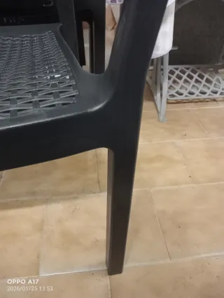 Sillas de jardín de plástico negro, precio por uni