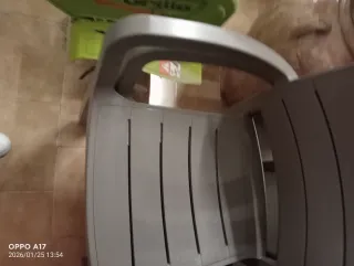 Sillas de jardín de plástico negro, precio por uni