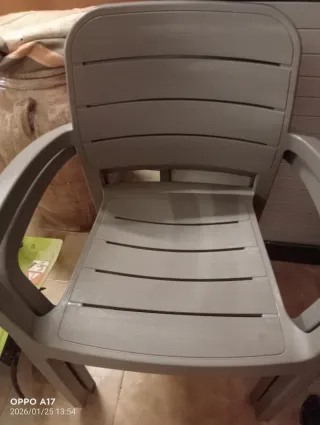 Sillas de jardín de plástico negro, precio por uni