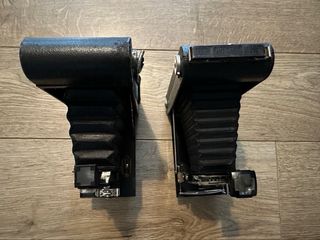 2 Vecchie Fotocamere Kodak a Soffietto