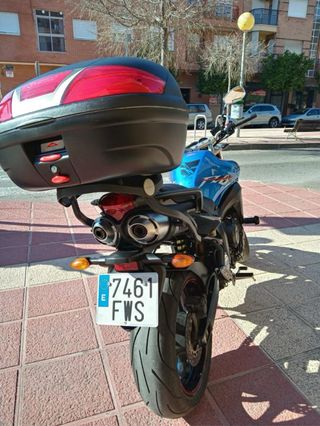 Yamaha fz6 s2.