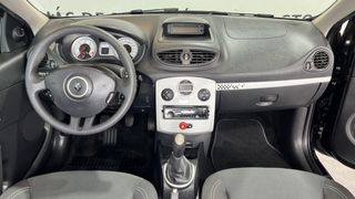RENAULT CLIO SPORT