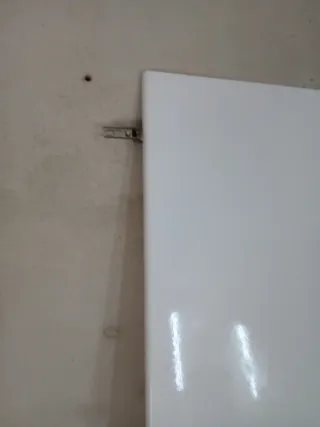 Puerta de armario blanca