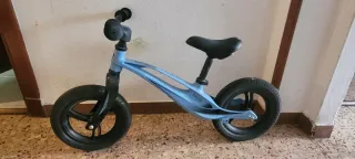 Bicicleta infantil azul