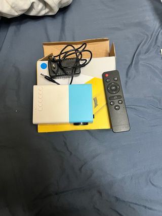 Mini proyector LED camper