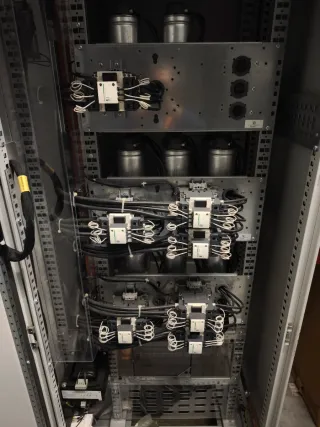 Batería Condensadores Schneider VLVAF5L350A40B