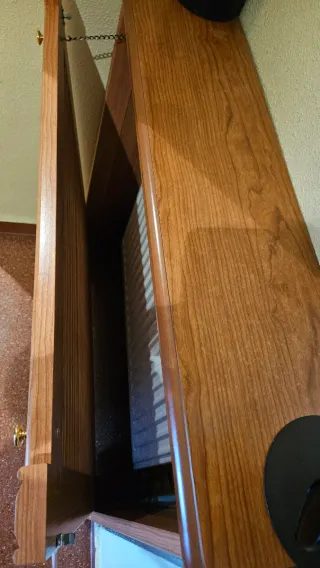 Cubre radiador de roble