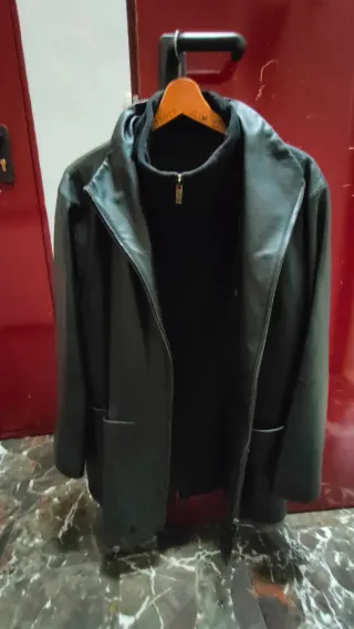 Cazadora Adolfo Domínguez Negra