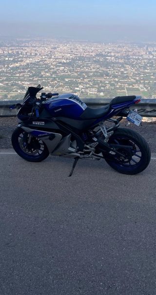 Yamaha YZF R125