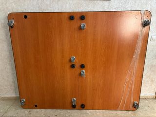 Canape de madera con ruedas