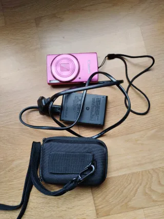 Cámara Canon IXUS Fucsia + Funda