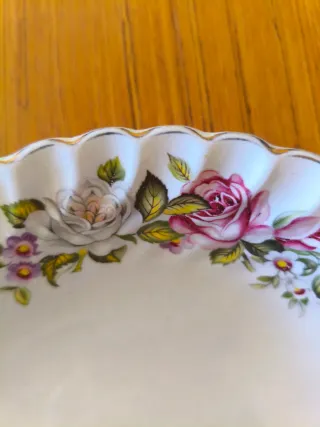 2 Platos Porcelana Inglesa Flores Rosas