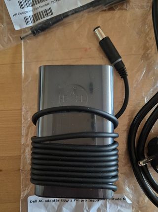 Cargador Dell 65W 3 Pin