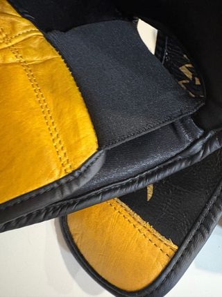 Guantes Boxeo 14 oz Negro/Dorado