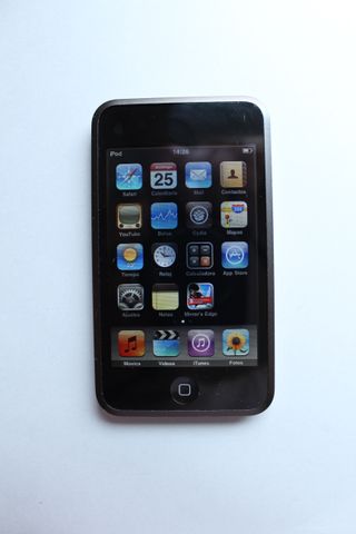 Apple iPod Touch 1a Gen 16GB (A1213)